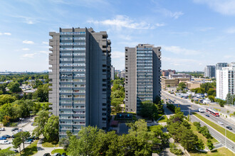 4101 Sheppard Ave in Toronto, ON - Building Photo - Building Photo