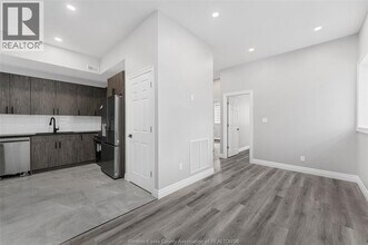 700 Brock St in Windsor, ON - Building Photo - Building Photo