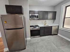 350 Elmora Ave in Elizabeth, NJ - Building Photo - Building Photo