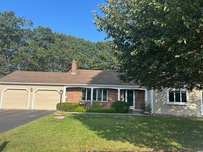property at 7 Cherokee Rd