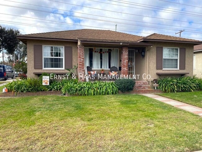 property at 6152 McKnight Dr