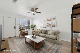 418 Sarah St in San Marcos, TX - Building Photo - Building Photo