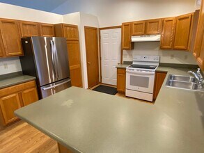 2153 Meadow Brook Way in Wausau, WI - Building Photo - Building Photo