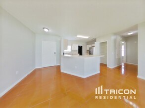 1040 Dudley Dr in Kissimmee, FL - Building Photo - Building Photo