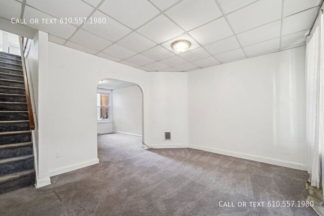 1041 Toll St in Eddystone, PA - Building Photo - Building Photo