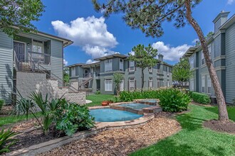 Mallard Creek in Kingwood, TX - Building Photo - Building Photo