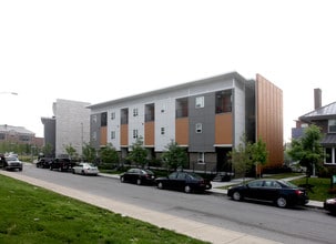 16 Park Apartments in Indianapolis, IN - Building Photo - Building Photo