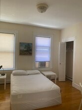 216 Broadway, Unit 3 in Cambridge, MA - Building Photo - Building Photo
