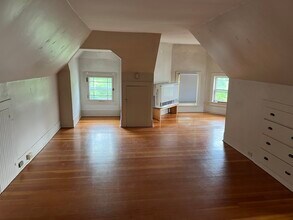 28 Brookes Ave, Unit 3 in Burlington, VT - Building Photo - Building Photo