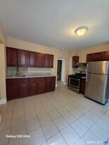 124 Southview St in Waterbury, CT - Building Photo