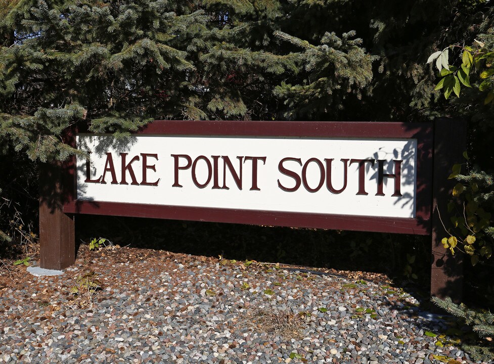 Lake Point South Apartments in Buffalo, MN - Foto de edificio