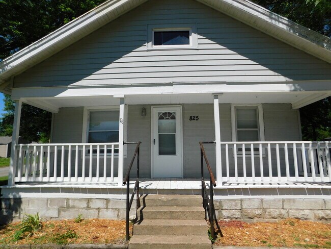 825 S Emporia St in El Dorado, KS - Building Photo - Building Photo
