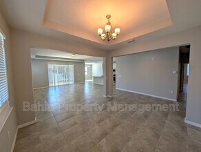 1073 Montgomery Bell Rd in Wesley Chapel, FL - Building Photo - Building Photo
