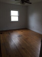 302 18th St in Dunbar, WV - Building Photo - Building Photo