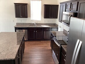 11516 Pace Bend Ct in Gibsonton, FL - Building Photo - Building Photo