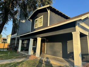 117 Estelle St in Houston, TX - Foto de edificio - Building Photo