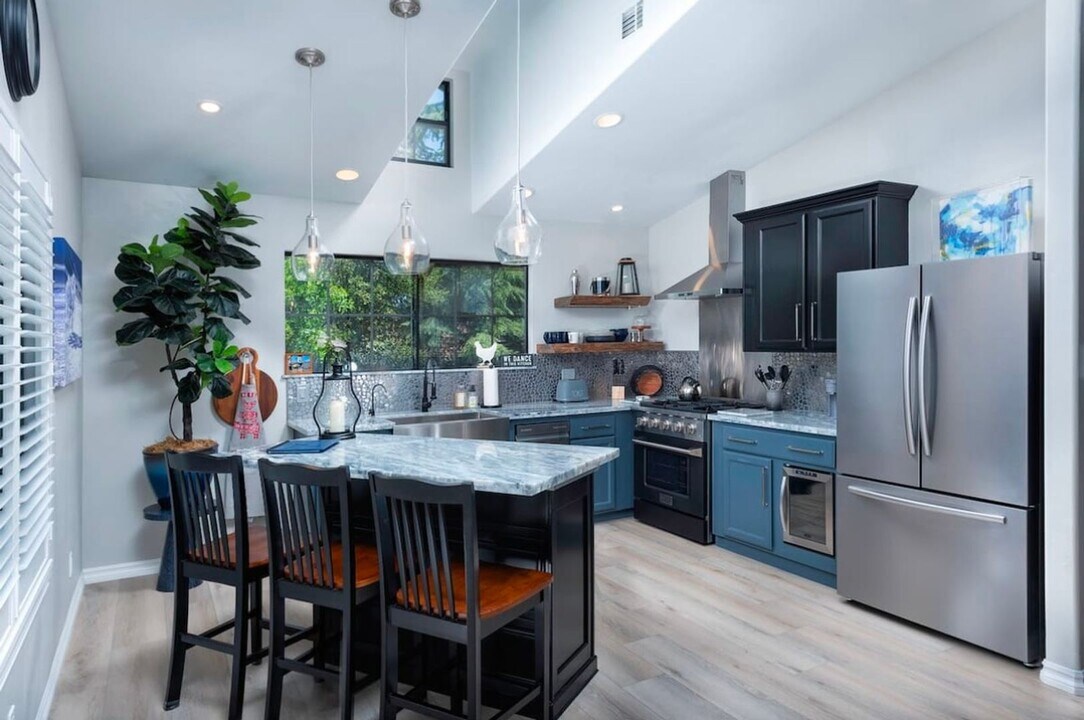 1219 Deer Trail Ln in Solvang, CA - Building Photo