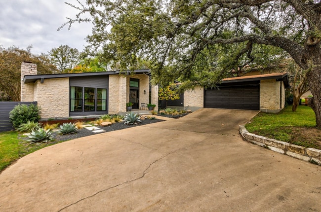 7005 Danwood Dr in Austin, TX - Building Photo - Building Photo