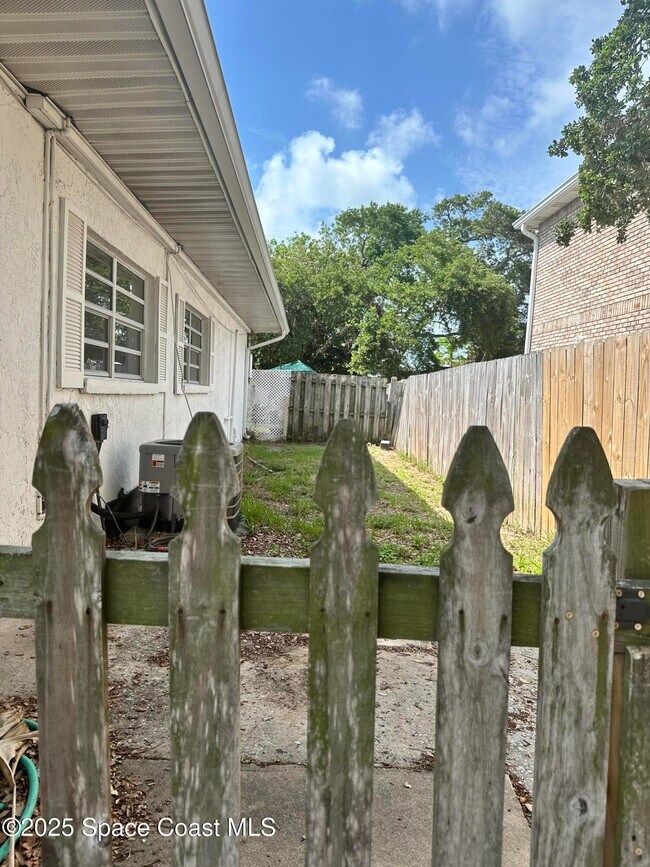 251 Tyler Ave in Cape Canaveral, FL - Building Photo - Building Photo