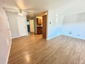 22981 Marine View Dr S in Des Moines, WA - Building Photo - Building Photo