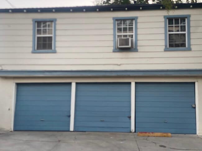 121 Hampden Ter, Unit 121 Hampden
