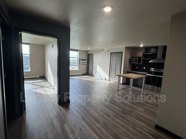 226 E Greenfield Ln in Bismarck, ND - Building Photo - Building Photo