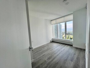 13350 Central Ave in Surrey, BC - Building Photo - Building Photo