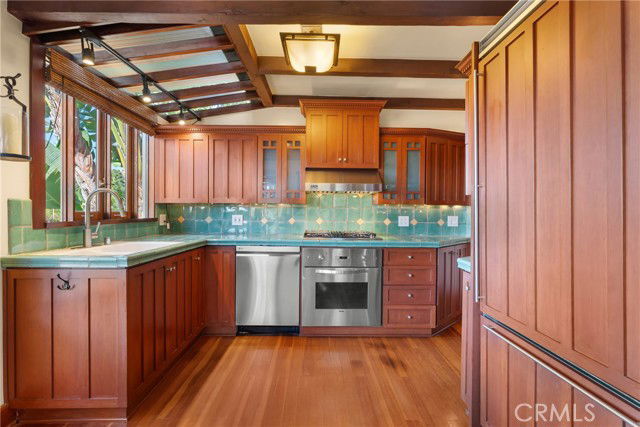 731 Manzanita Dr in Laguna Beach, CA - Building Photo - Building Photo