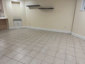 1928 17th St NW in Washington, DC - Building Photo