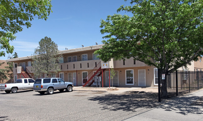 436 Louisiana Blvd SE in Albuquerque, NM - Foto de edificio - Building Photo