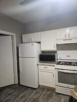 3602 Chicago Rd, Unit 1R Apartamentos