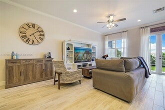 140 Ocean Breeze Dr in Juno Beach, FL - Building Photo - Building Photo