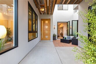 4175 Greenbush Ave in Los Angeles, CA - Building Photo - Building Photo