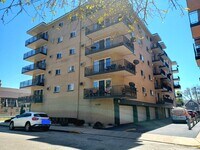 7428 Washington St, Unit 202
