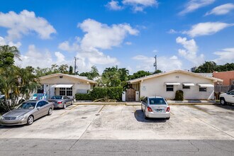 1973-1979 NE 4th St in Deerfield Beach, FL - Building Photo - Building Photo