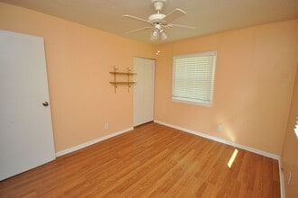 527 Herring Dr in Calvert City, KY - Building Photo - Building Photo