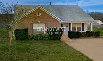 4613 Sun Ridge Dr in Memphis, TN - Building Photo