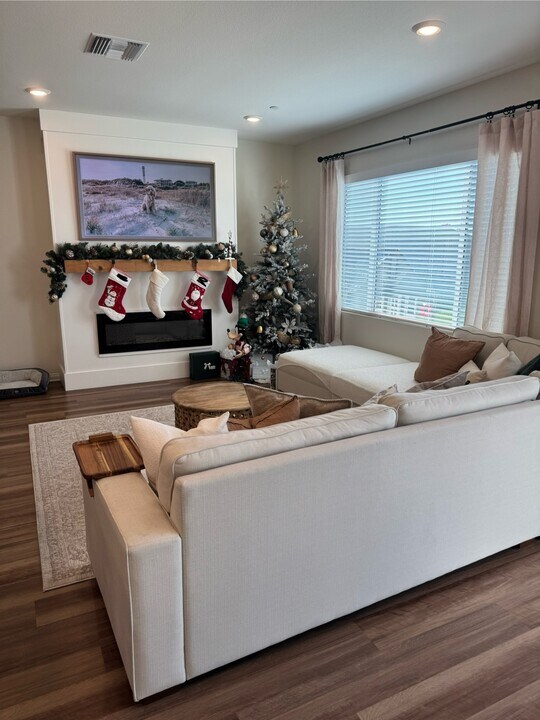 7565 Citrusmoon Ct in Riverside, CA - Building Photo