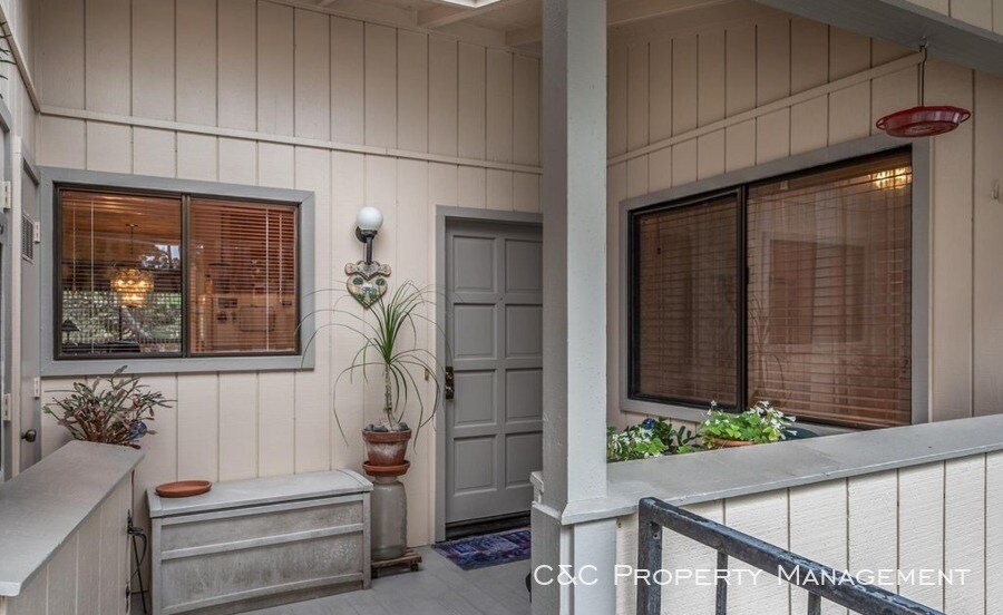 250 Forest Ridge Rd-Unit -#68 in Monterey, CA - Building Photo