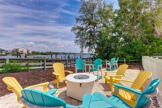 1308 Old Stickney Point Rd in Sarasota, FL - Building Photo - Building Photo