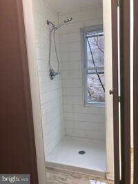 2235 Ingersoll St photo'