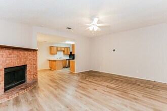 526 Berryhill Dr in Mansfield, TX - Building Photo - Building Photo