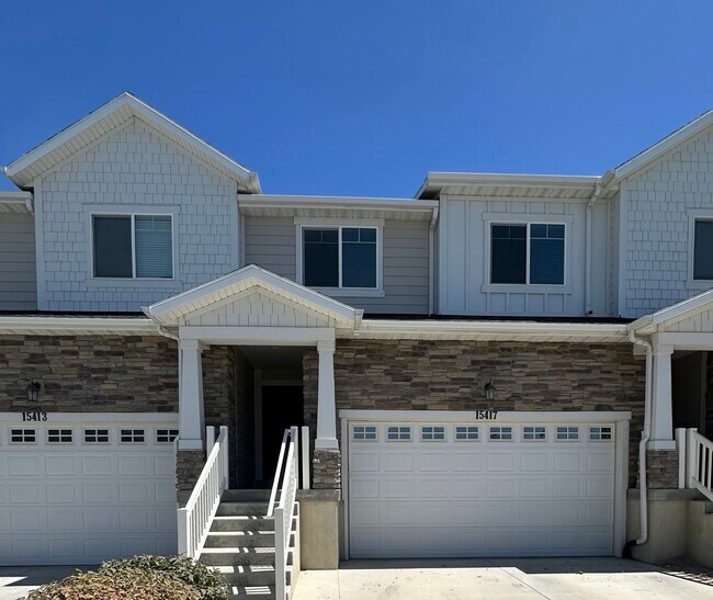 property at 15417 S Skyraider Ln