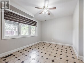 174 Bellamy Rd N in Toronto, ON - Building Photo - Building Photo