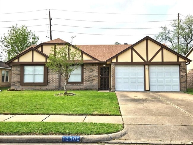 13006 Kingsmill Dr in Sugar Land, TX - Building Photo - Building Photo
