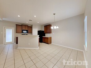 3802 Bogie Way in Converse, TX - Building Photo - Building Photo