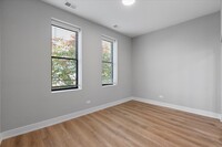 3001 N Central Park Ave, Unit M3 in Chicago, IL - Building Photo - Building Photo