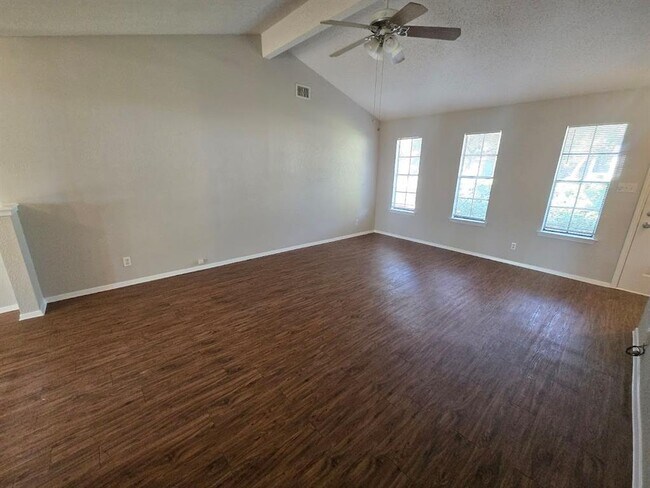 702 Live Oak Dr in Cedar Park, TX - Building Photo - Building Photo