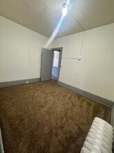 1114 3rd St NW, Unit Unit -01 - Downstairs in Grand Rapids, MI - Building Photo - Building Photo