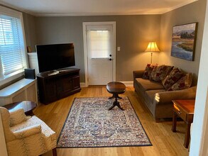 25 Morton Rd in Bryn Mawr, PA - Building Photo - Building Photo